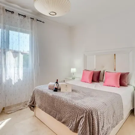 Appartement Chic Uurban Oasis In Estepona
