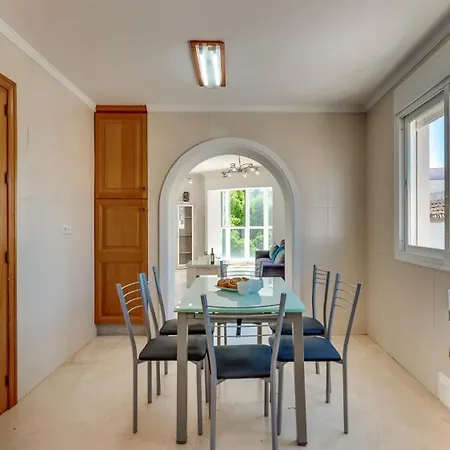 Chic Uurban Oasis In * Estepona