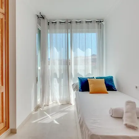 Chic Uurban Oasis In Appartement Estepona